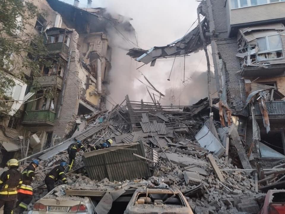 Atacuri rusești cumplite în Vinerea Mare: Zeci de răniți și distrugeri în Ucraina