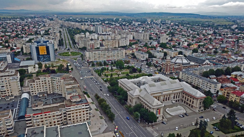 Tinerii din Ploiești, în 2026: Opțiuni puține, viitor incert?