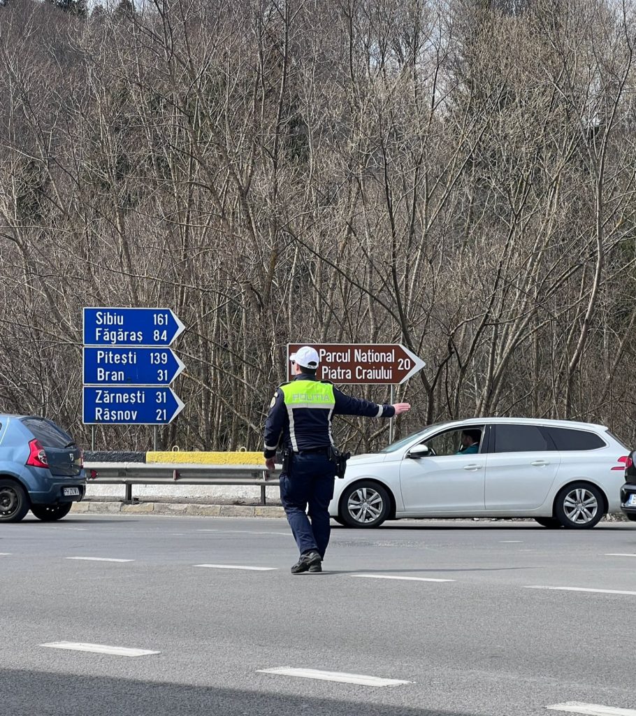 Aglomerație pe DN1: Cozi uriașe spre București, polițiștii indică rute ocolitoare
