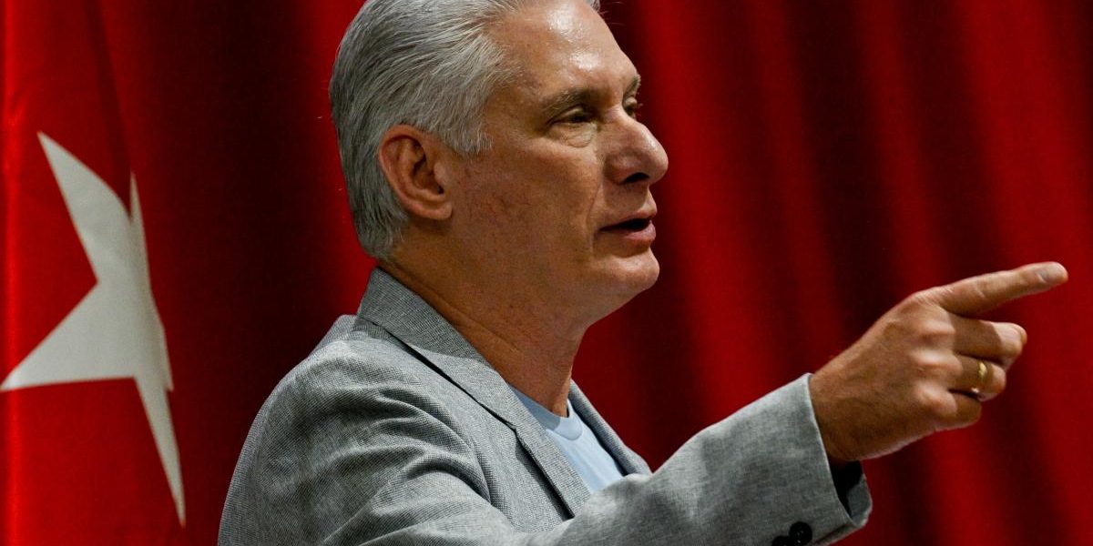 Președintele Cubei, ferm: „Nu cedăm în fața SUA”. Rusia promite ajutor