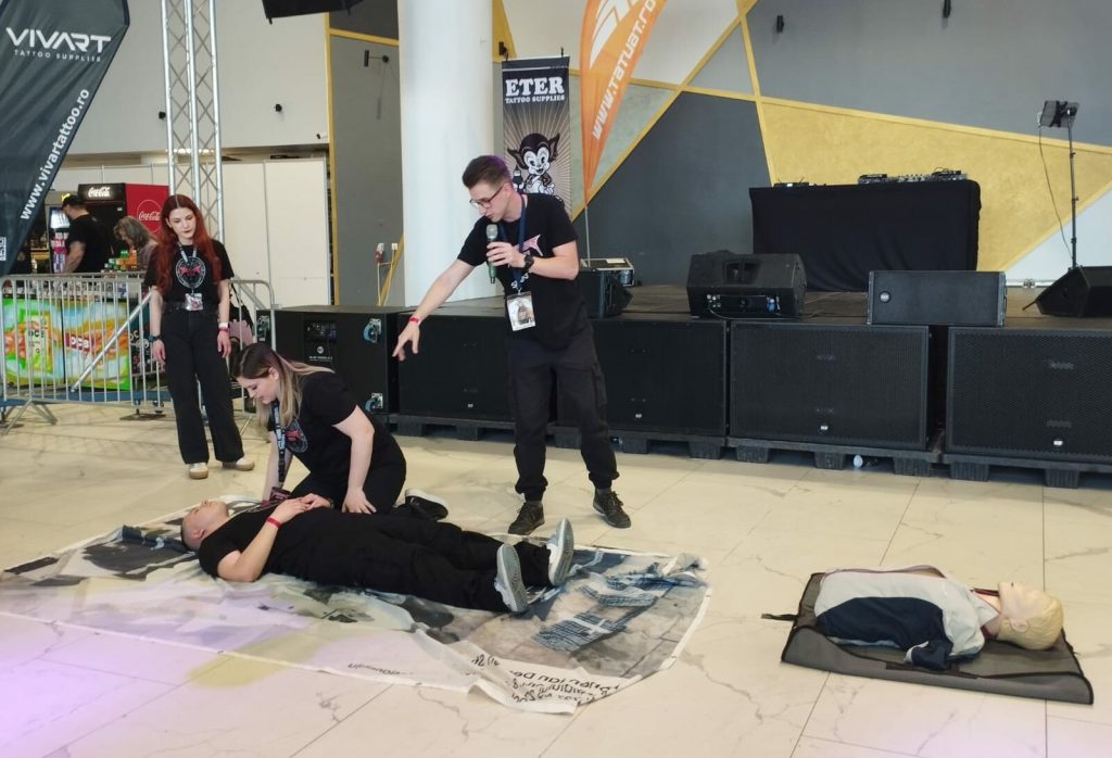 Noțiuni de prim ajutor: Ce să faci PENTRU A SALVA o viață