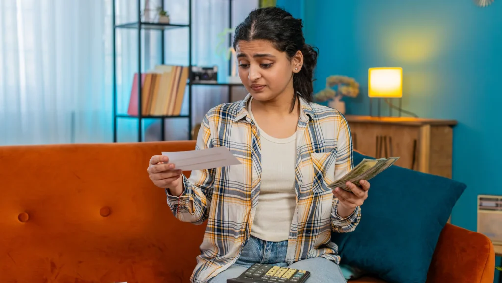 Atenție, români: 1.000 de lei pentru facturi. Vezi ce condiții trebuie să îndeplinești