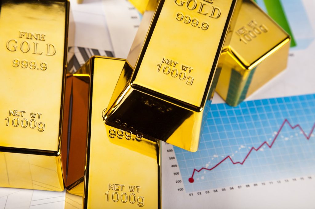 România păstrează stabilitatea rezervelor de AUR, menținând la finalul anului 2025 o cantitate de 103,6 tone, valoarea acestora fiind estimată la aproximativ 12,2 miliarde de euro