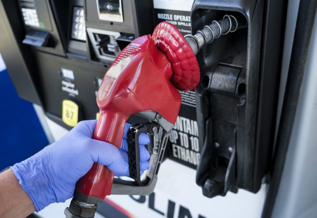 Cât costă benzina în Bulgaria? Românii fac plinul: „Merită drumul?”