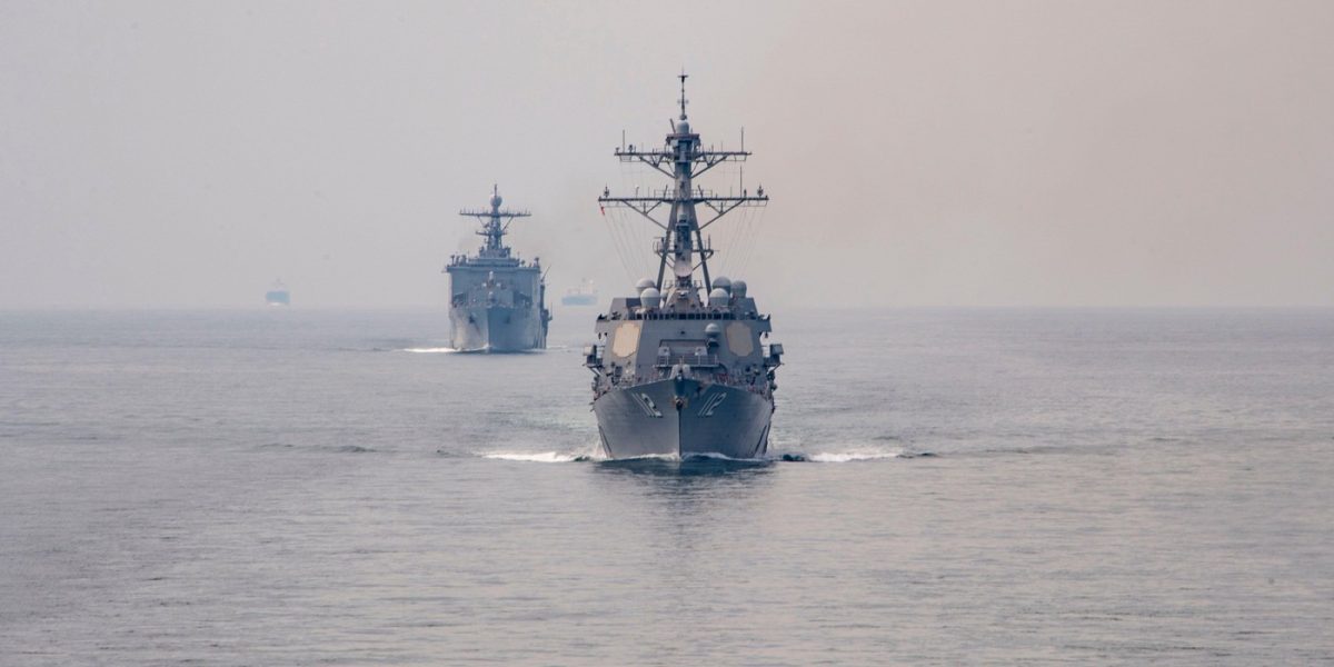 SUA, în alertă: Operațiune de deminare în Strâmtoarea Ormuz, două nave în Golf