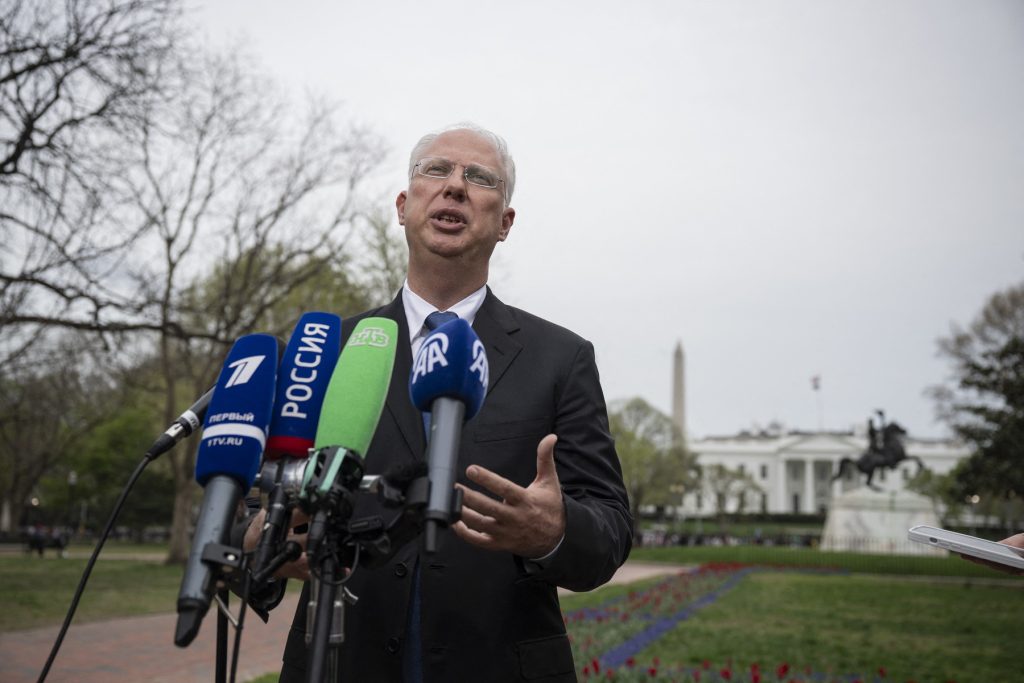 Putin trimite un emisar la Trump: Întâlnire secretă în SUA?