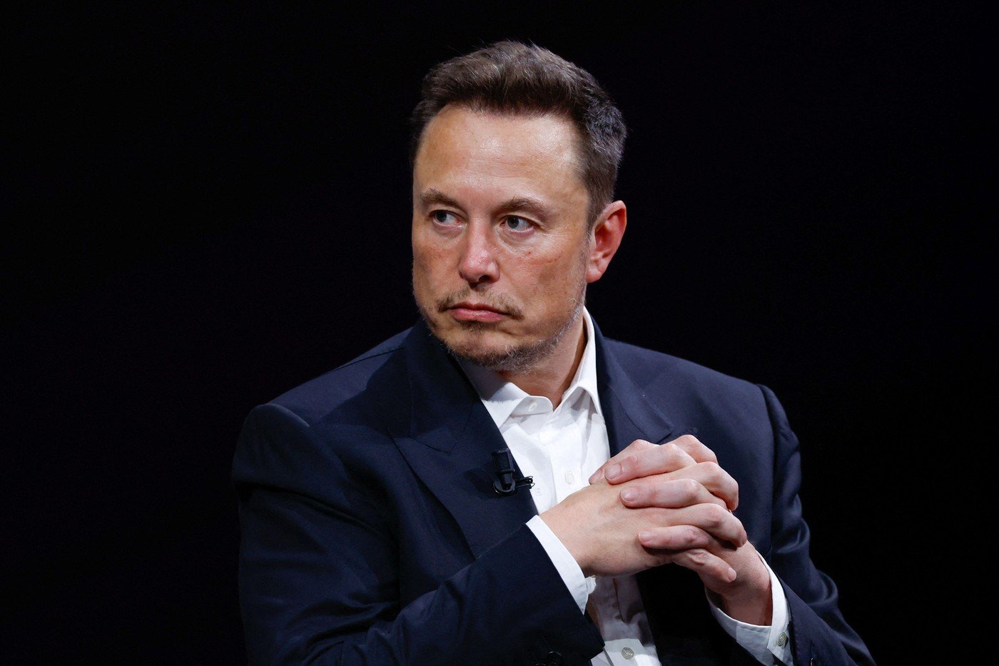 Elon Musk vrea să-l dea afară pe Sam Altman de la OpenAI