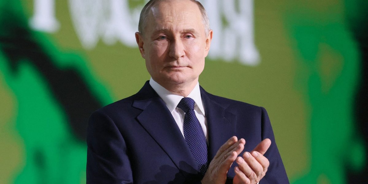 Războiul din Orientul Mijlociu: Veniturile RUSIEI din petrol, dublate!