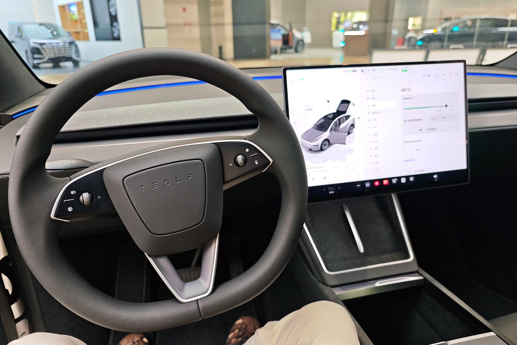 Tesla promite o mașină electrică mai ieftină: Vine modelul „low cost”?