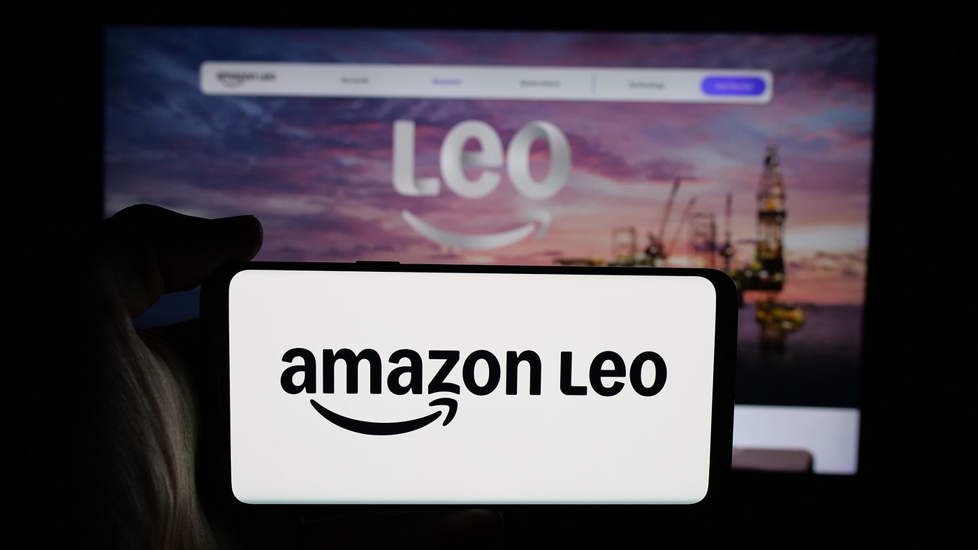 Când începe Amazon lupta pentru internet prin satelit