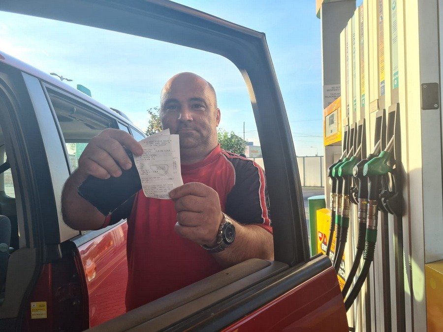 Prețurile la motorină ar putea scădea în România în următoarele săptămâni, potrivit declarațiilor ministrului Energiei, Bogdan Ivan
