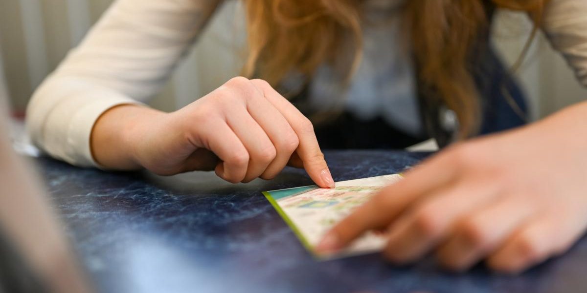 Răsturnare de situație: Românca fugară cu 500.000 de euro, păcălită