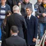 Ce civilizație: Răzvan Lucescu, gest de mare om. Dă mâna cu mii de fani