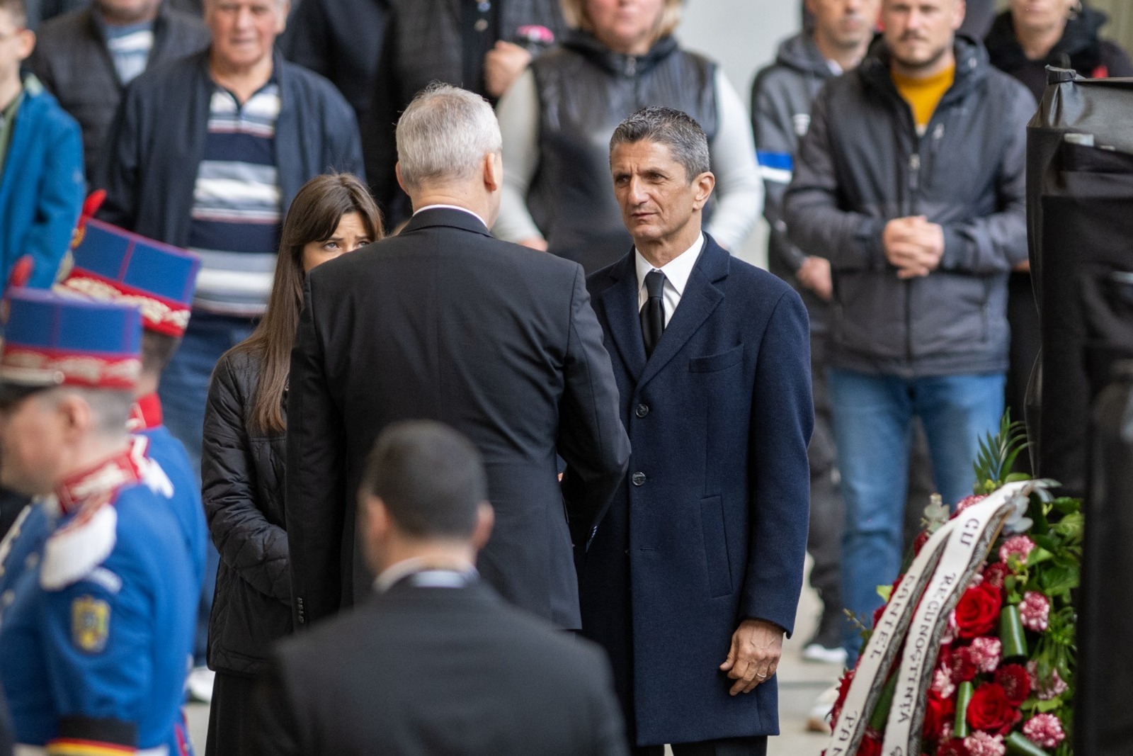 Răzvan Lucescu, un exemplu de tărie în fața durerii Gestul lui Răzvan Lucescu, surprins de echipa editorială a GOLAZO, a emoționat profund