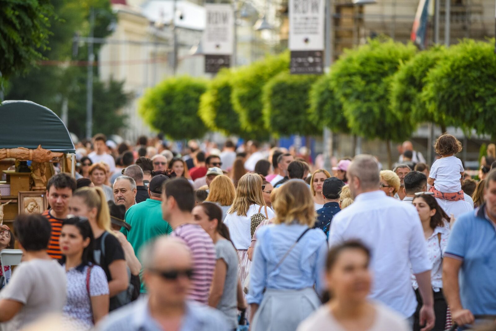 Unde câștigă ROMÂNII cel mai bine? Topul salariilor din România