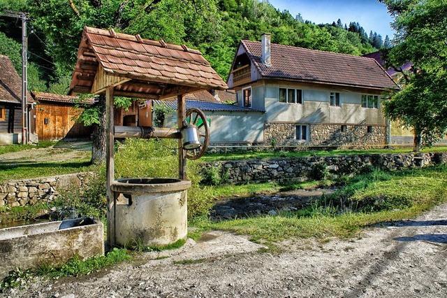Locuințele fără utilități, scutite de impozit. Proiect inspirat de Bolojan