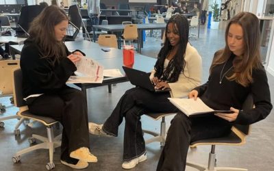 Suedia renunță la digital în școli: Manualele revin, alfabetizarea e ținta