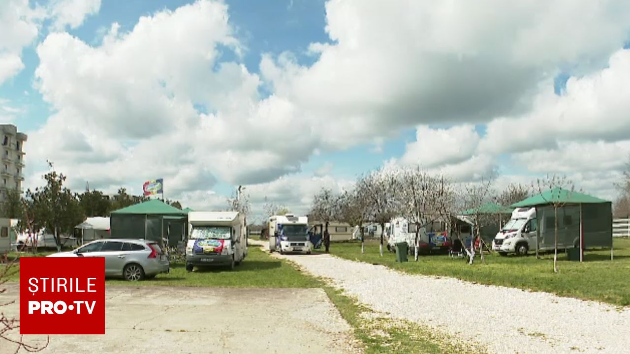Campingurile de la mare, pline de turiști: Paștele pe roți în România, mai ieftin ca hotelul