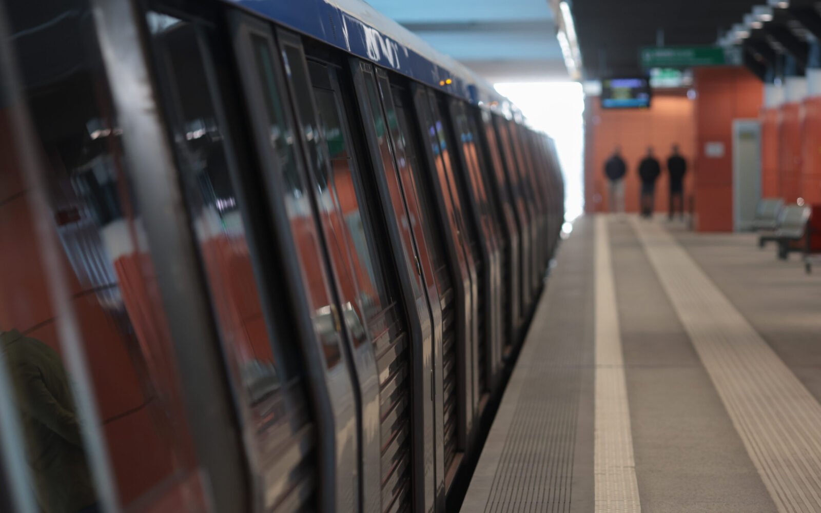 Tariful metroului crește cu 40% din această lună