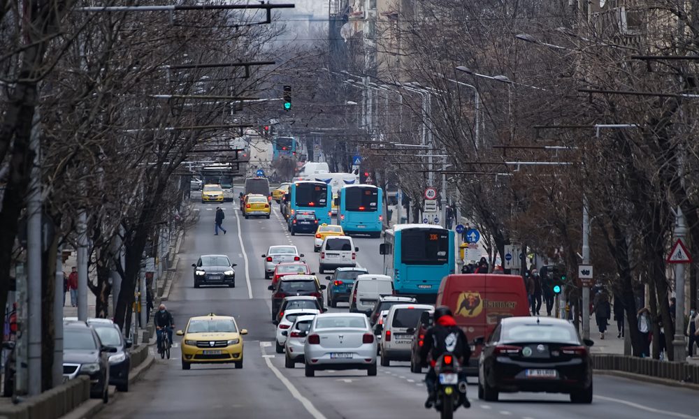 Un asigurător francez, surpriză în top 3 RCA din România. Scumpiri mari în 2023