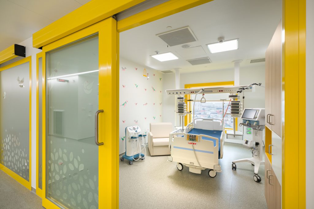 Mii de copii tratați în doi ani: Cifra care arată ce s-a făcut pentru ei