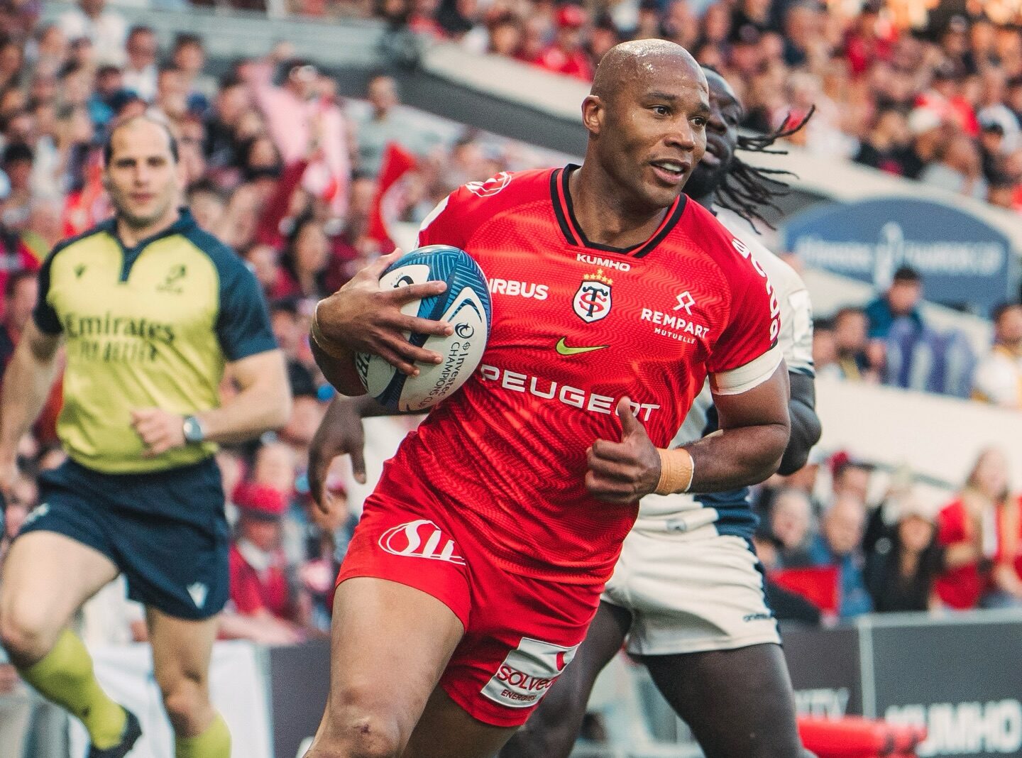 Cel mai titrat club din istoria rugby-ului din Franța, Stade Toulousain, cu 24 de titluri naționale, va organiza un stagiu de pregătire la București în perioada 12-14 iunie