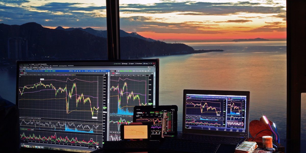 stock-market-g38aa9af73_1920.jpg - ReactiveNews