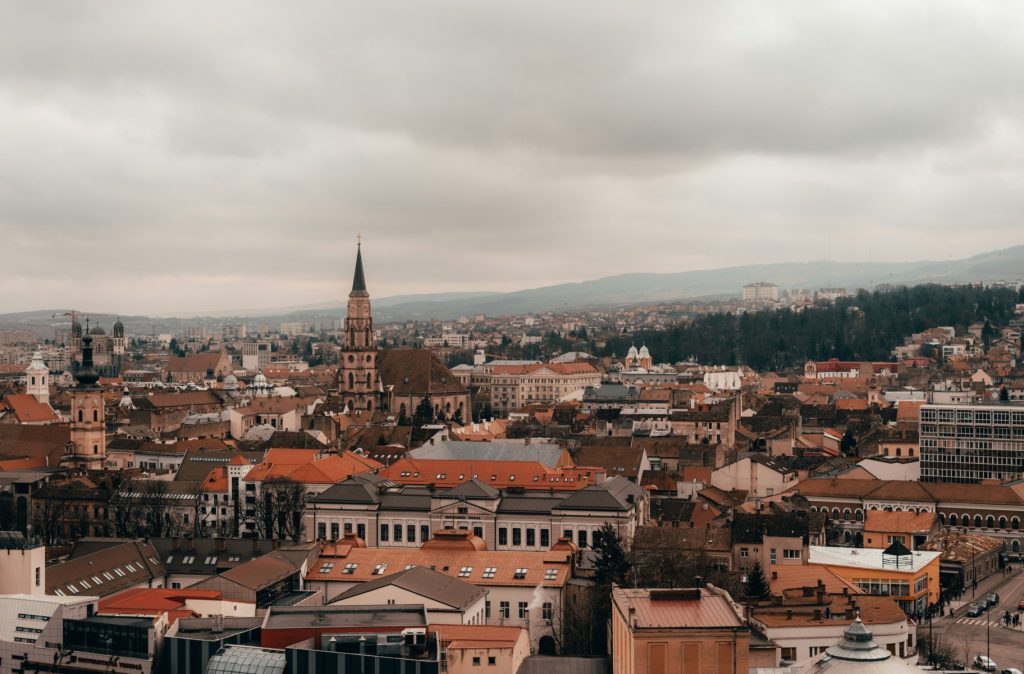 Un cuplu din Cluj a fost condamnat la închisoare pentru înșelăciune în domeniul construcțiilor