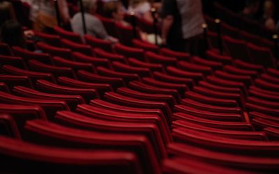 Jocuri de noroc pe scena Teatrului de Nord Cluj: Actorii, între finanțare și artă