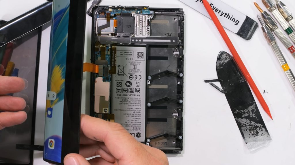Telefonul LG în stil pergament, ce nu a ajuns în magazine