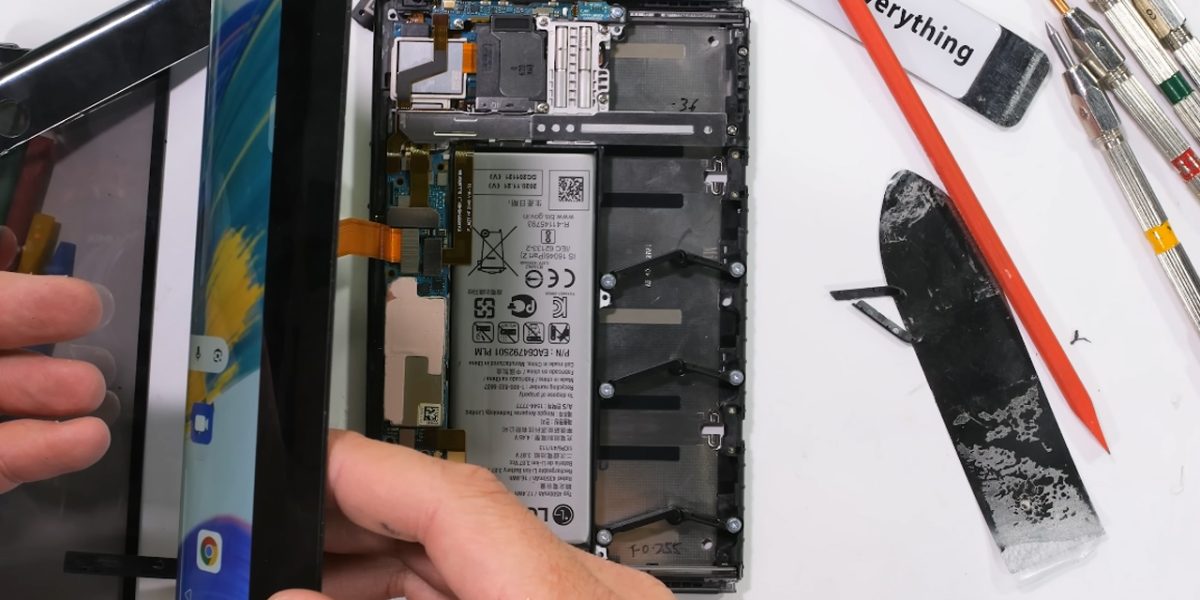 Telefonul LG în stil pergament, ce nu a ajuns în magazine