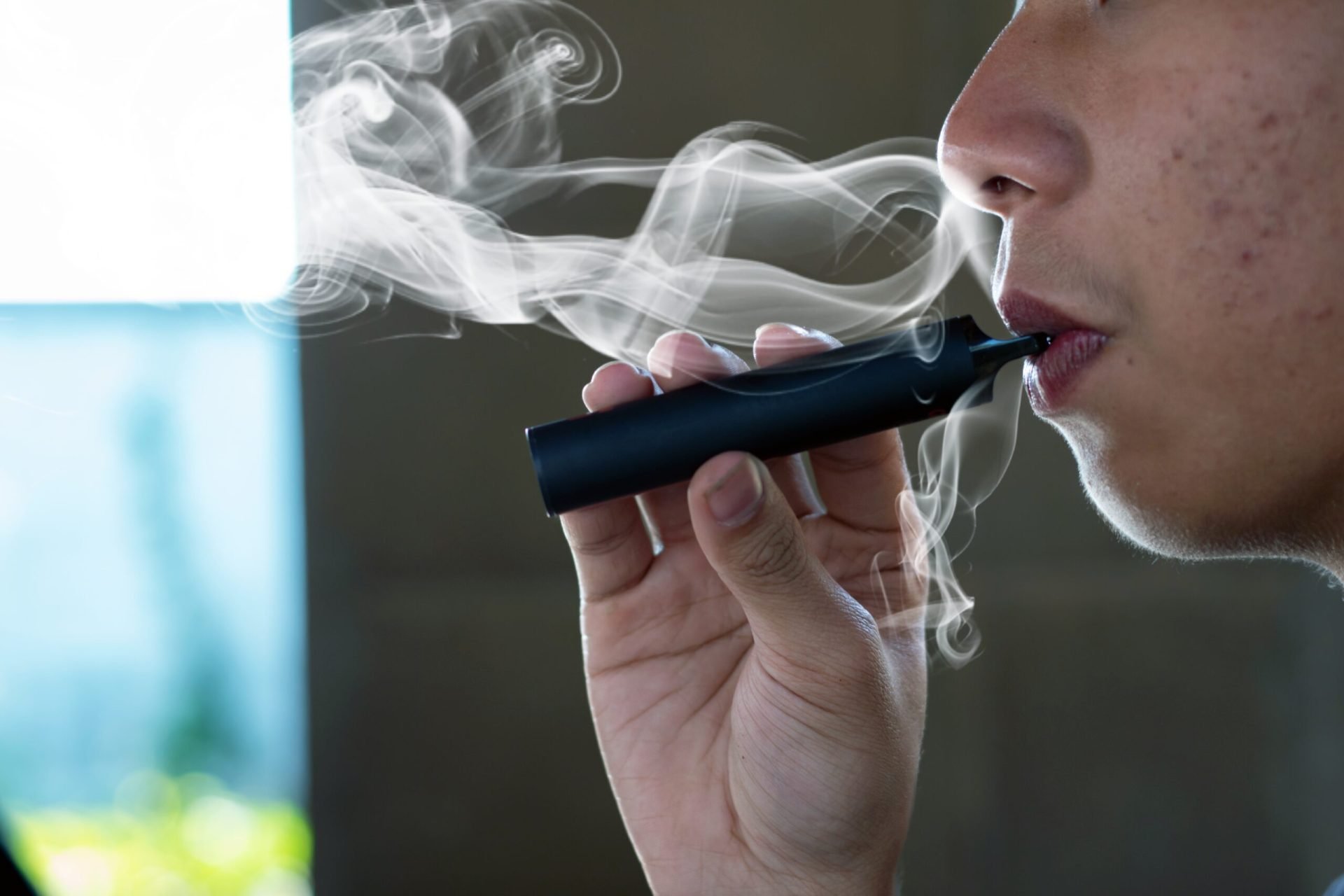 Studiu şocant: ţigările electronice pot cauza cancer