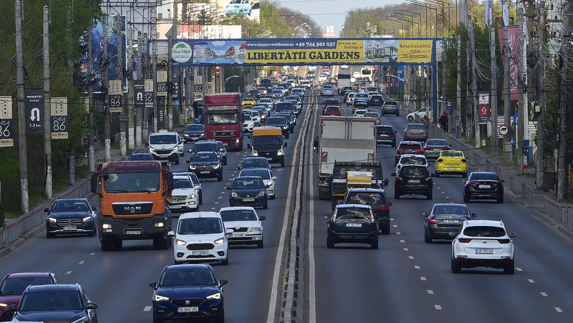 Luminile de zi OBLIGATORII din 2026: Schimbare MAJORĂ în Codul Rutier