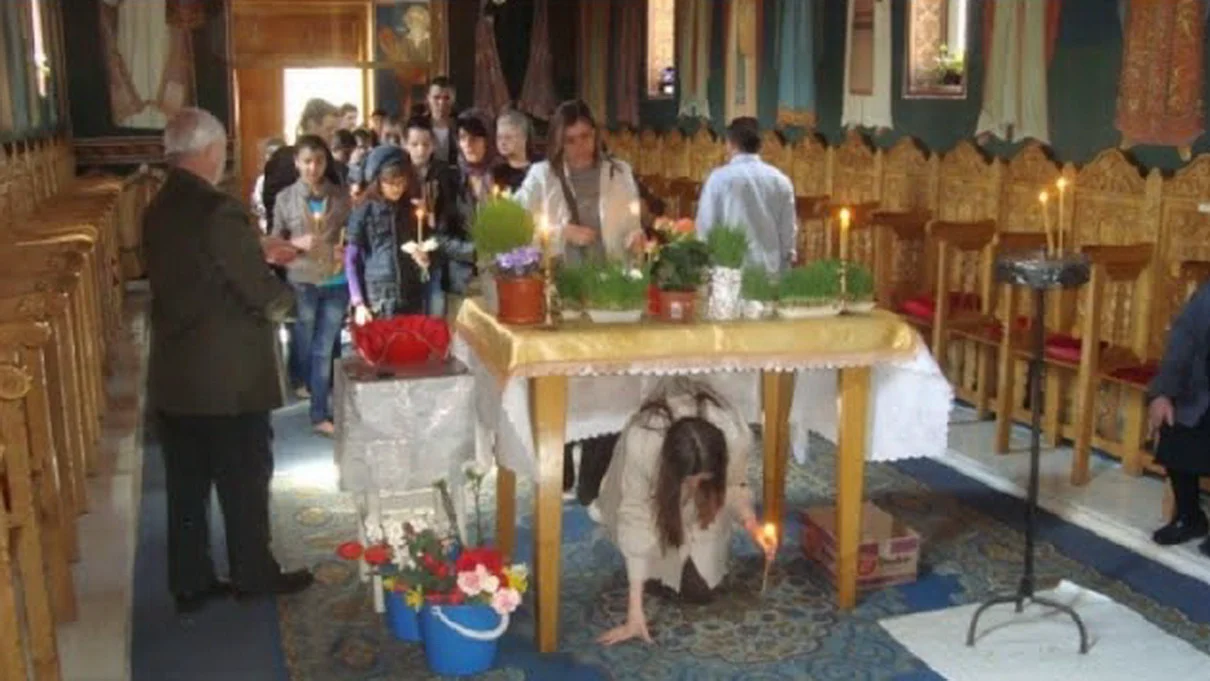 Paștele Ortodox 2026: Tradiții strănse și semnificații profunde Paștele ortodox, sărbătorit în 2026, va readuce în casele românilor ritualuri vechi de secole, transmise din generație în generație