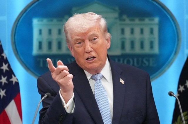 Trump sfidează Iran: „Dacă nu negociază, e OK pentru mine”