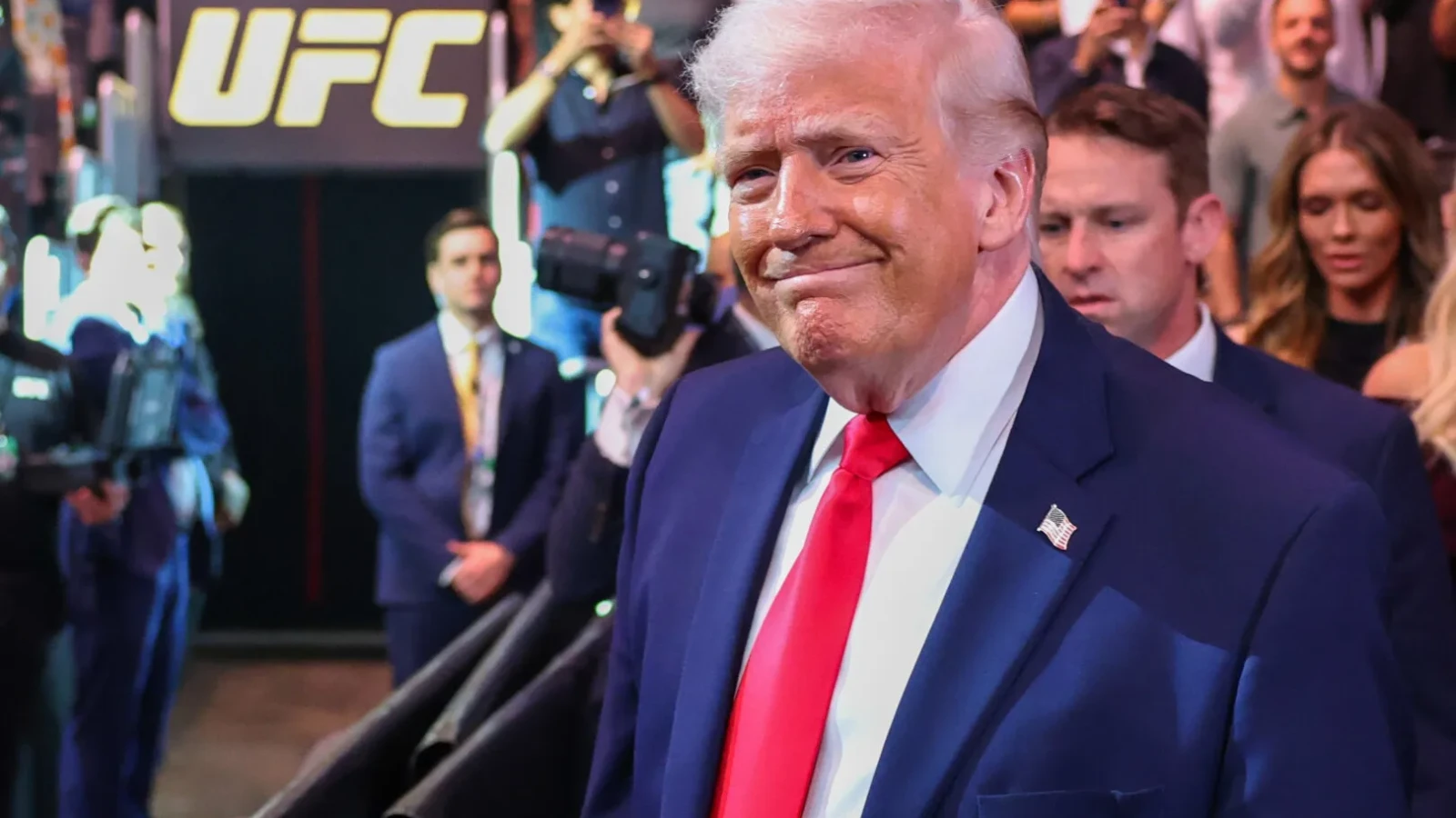 VIDEO Trump, surprinzător: Ce făcea în timp ce se negocia pacea în Orientul Mijlociu