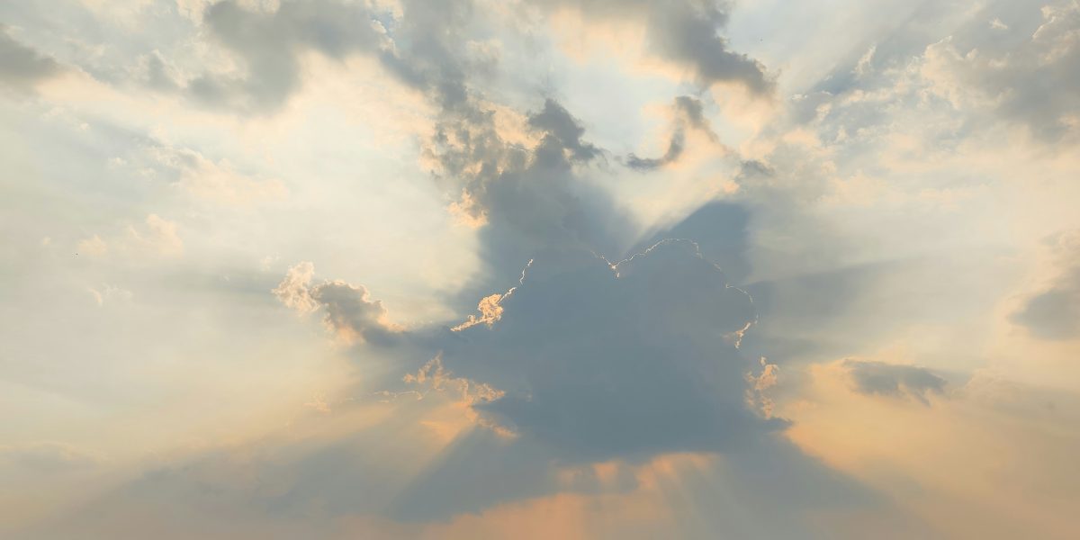 Vreme și trafic 9 aprilie: Soare, nori și ploaie în București și România