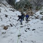 Doi turiști, prinși în Piatra Craiului: Salvați de jandarmii montani, în ultimul moment