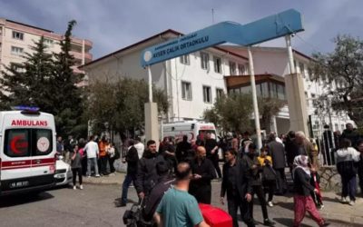 Atac ARMATA la o școală din Turcia: 4 morți, elev de clasa a VIII-a, autor