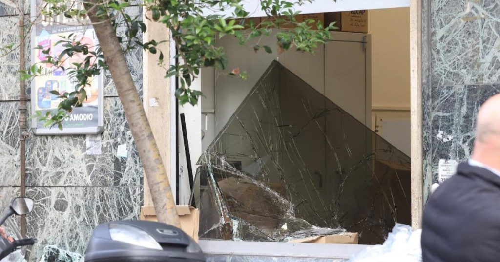 Dezastru la Napoli: Jaful sângeros de la bancă, o imagine șocantă