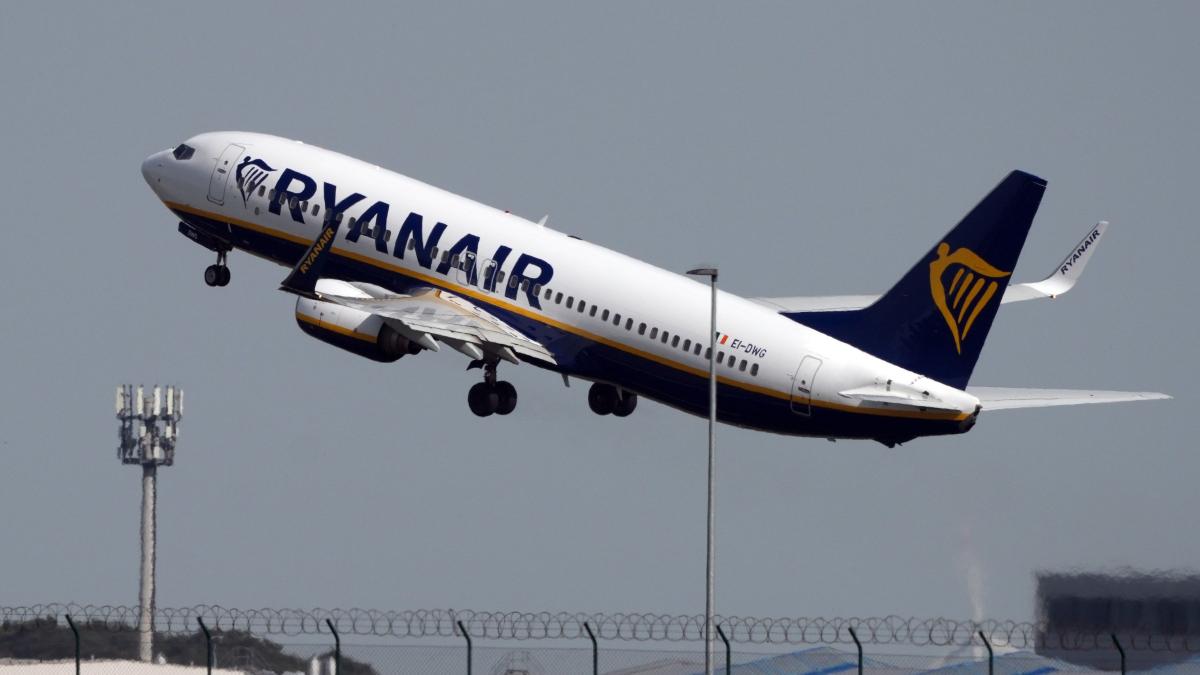 Avion Ryanair, MAROC: A decolat fără PASAGERI. Securiștii, în concediu medical