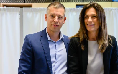 Cuțit în casă: teroare pentru o mamă și copiii săi, moment de groază