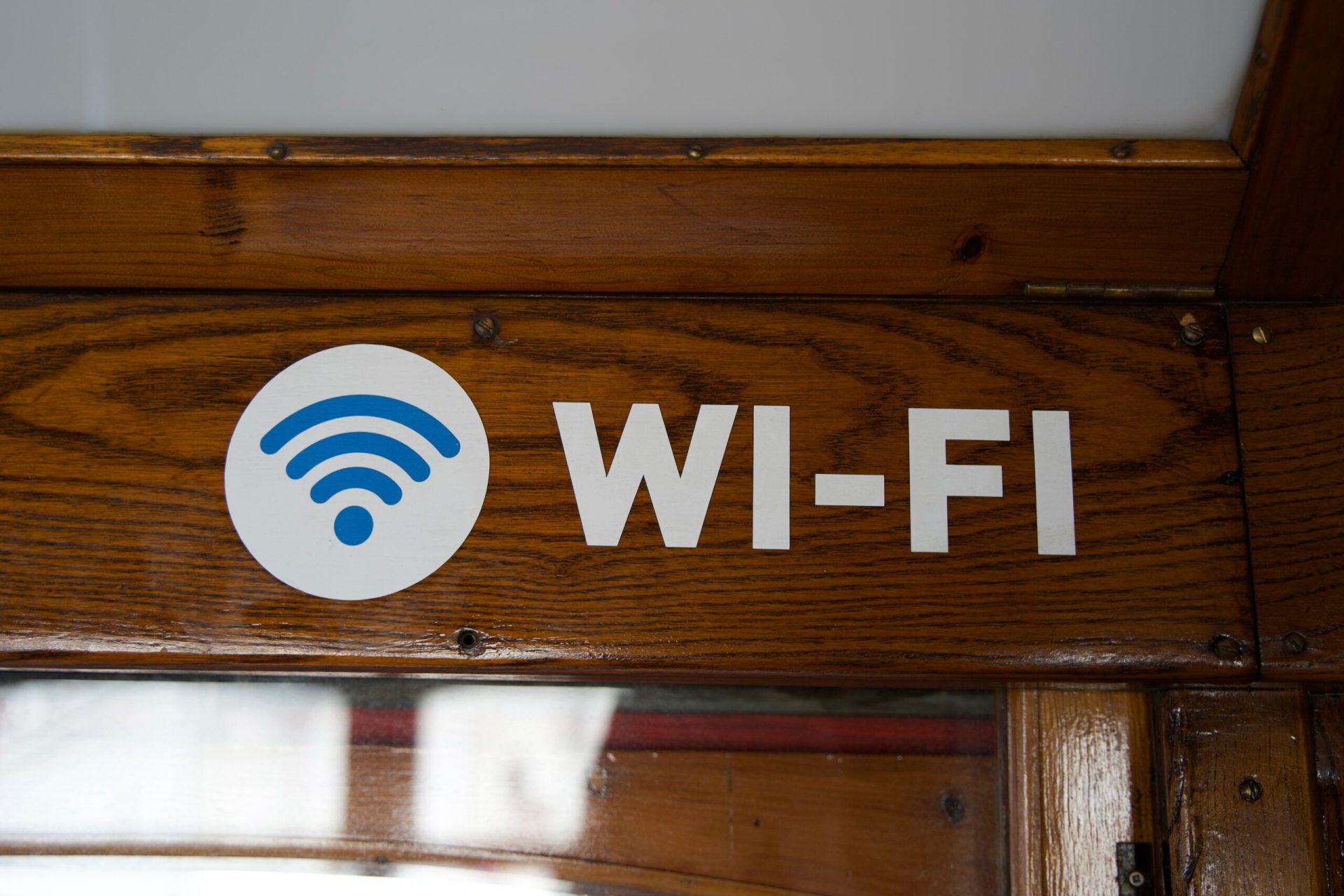 Noua tehnologie Wi-Fi: De ce viteza „super-rapidă” e o iluzie?