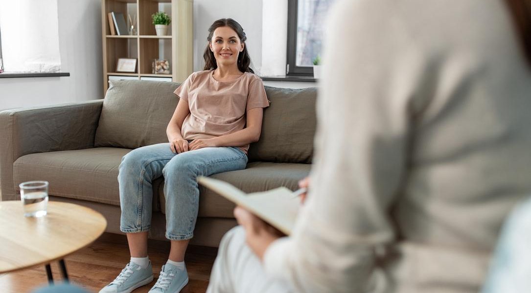 România: Lege pentru consiliere gratuită a părinților cu copii cu autism, Down