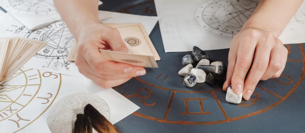 Zodiile norocoase până la Paște: Așteaptă schimbări neașteptate!