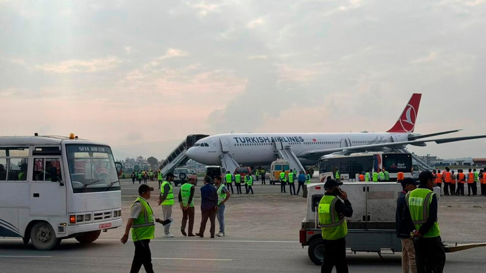 Avion Turkish Airlines, incendiu la aterizare în Nepal: Evacuare de urgență