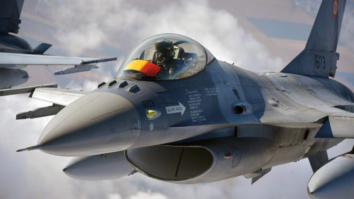 Pilot român, misiune NATO: A doborât un… în misiunea de poliție aeriană