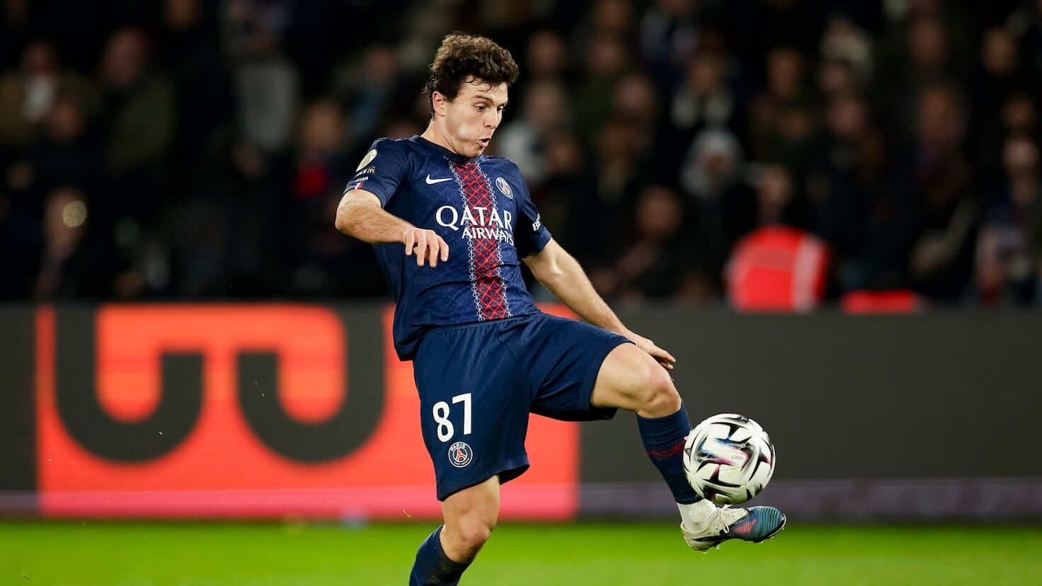 How tall is PSG’s João Neves?