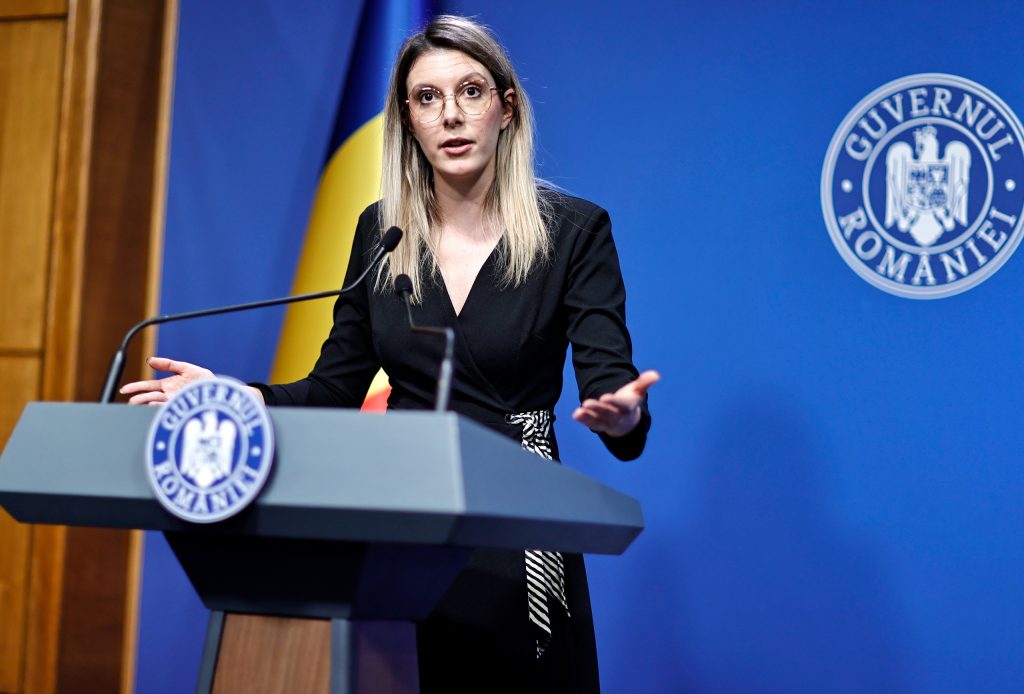 Ministru USR din Guvernul Bolojan, despre plecarea PSD: „Adu decența!”
