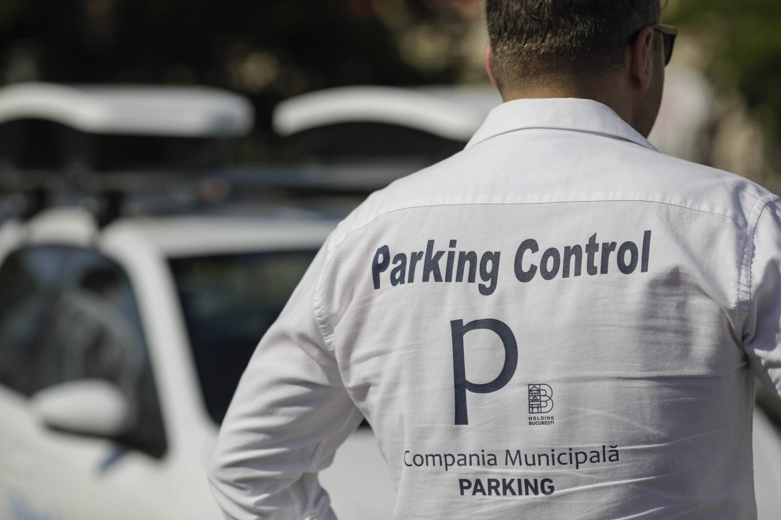 Investigație explozivă: Firmă fără angajați, contract de indicatoare cu București, legături Piedone